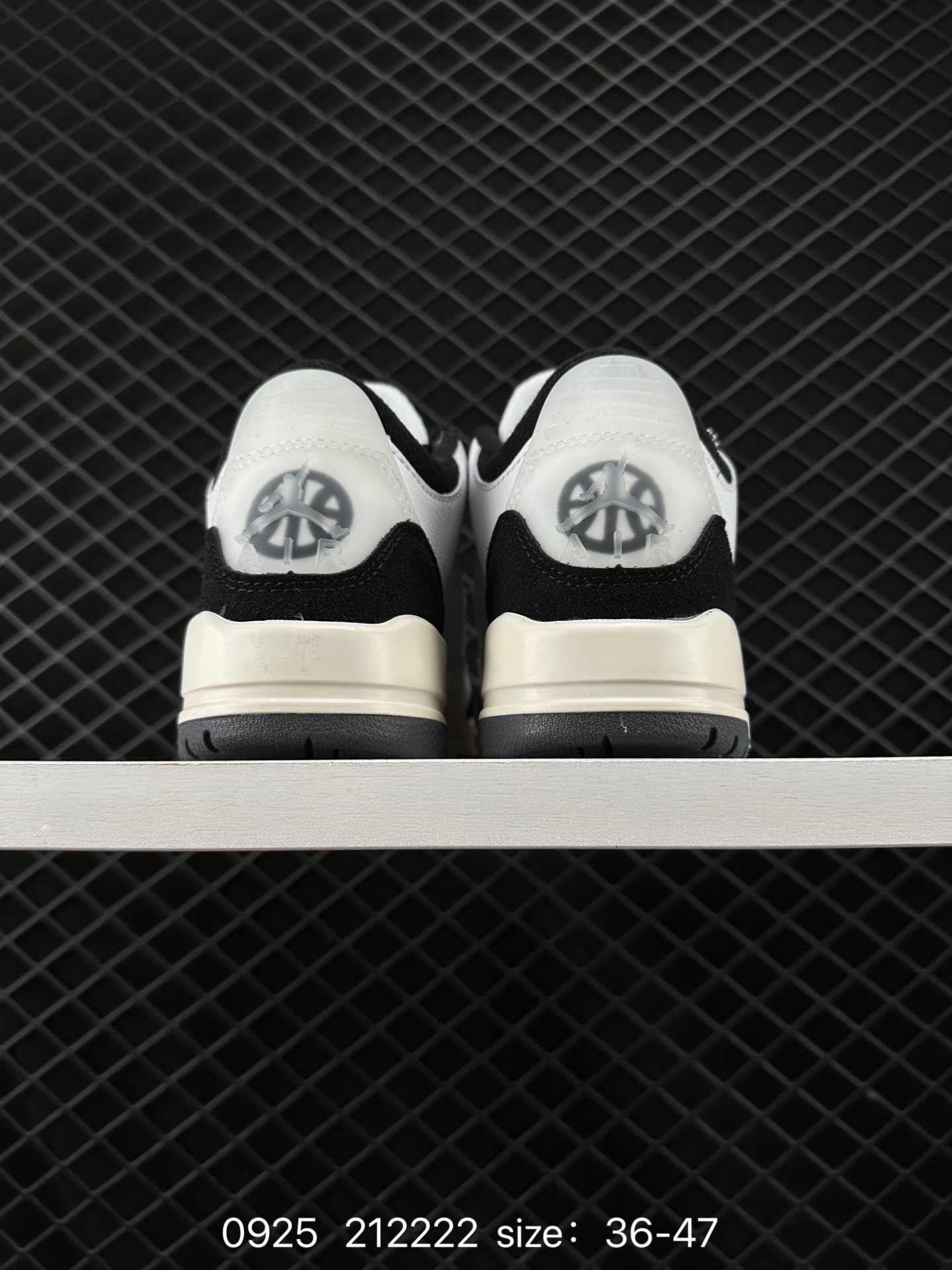 Nike Air Jordan 4 Retro